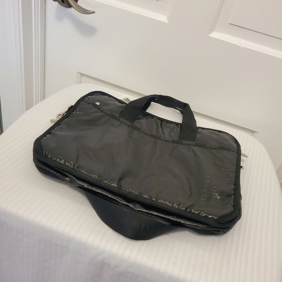NWT LeSportsac Black Patent Technofile Laptop Travel Bag, lightweight - Picture 10 of 10